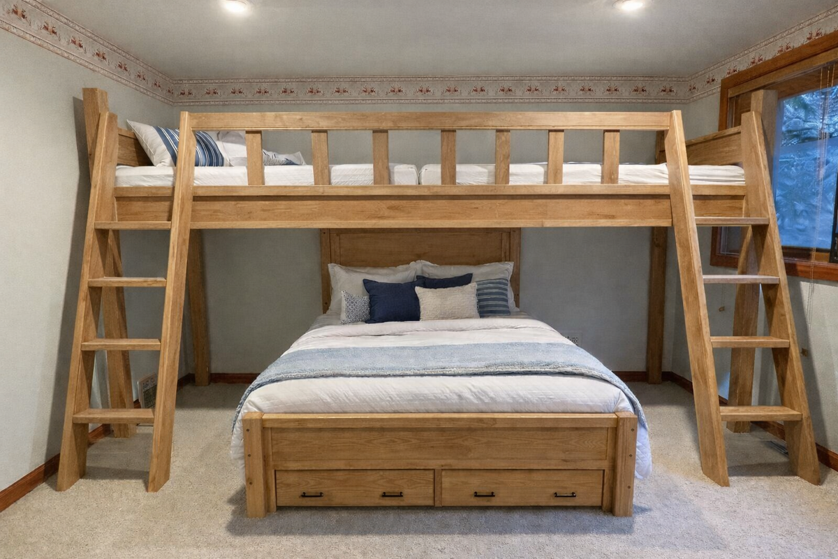Jupiter Peak Triple Bunk Beds view 5